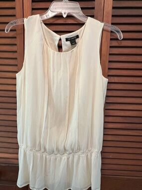 St. John Cream Pleated Sleeveless Top